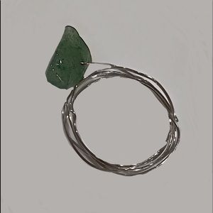 GREEN EMERALD WIRE RING